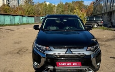 Mitsubishi Outlander III рестайлинг 3, 2020 год, 2 300 000 рублей, 1 фотография
