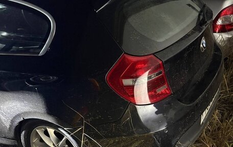 BMW 1 серия, 2007 год, 300 000 рублей, 1 фотография