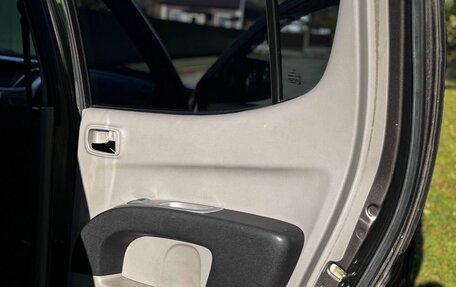 Mitsubishi L200 IV рестайлинг, 2011 год, 1 700 000 рублей, 24 фотография