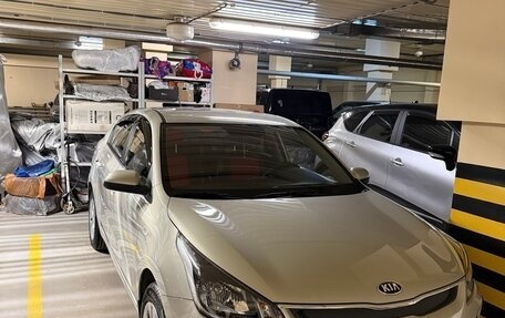 KIA Rio IV, 2018 год, 1 550 000 рублей, 3 фотография