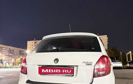 Skoda Fabia II, 2012 год, 635 000 рублей, 3 фотография