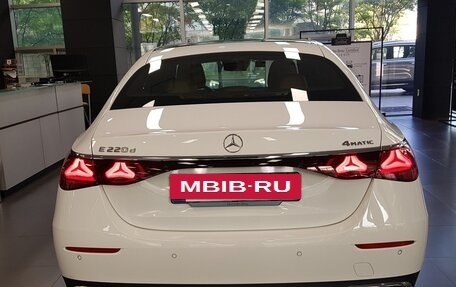 Mercedes-Benz E-Класс, 2026 год, 7 690 000 рублей, 4 фотография