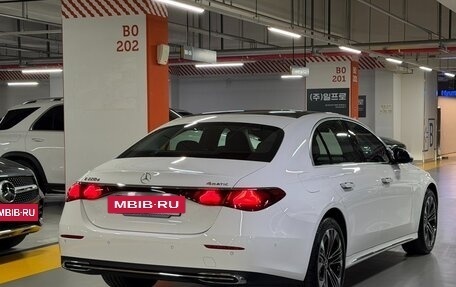 Mercedes-Benz E-Класс, 2026 год, 7 690 000 рублей, 3 фотография