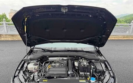 Volkswagen Golf VIII, 2022 год, 2 250 000 рублей, 21 фотография