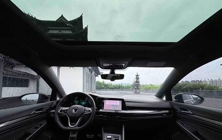 Volkswagen Golf VIII, 2022 год, 2 250 000 рублей, 16 фотография