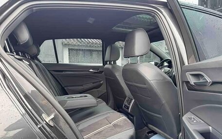Volkswagen Golf VIII, 2022 год, 2 250 000 рублей, 18 фотография
