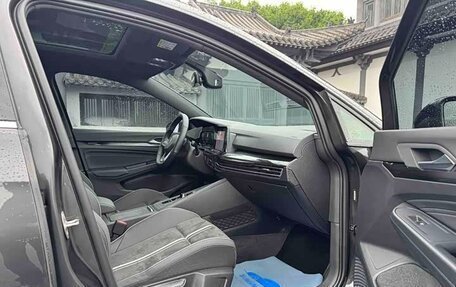 Volkswagen Golf VIII, 2022 год, 2 250 000 рублей, 17 фотография