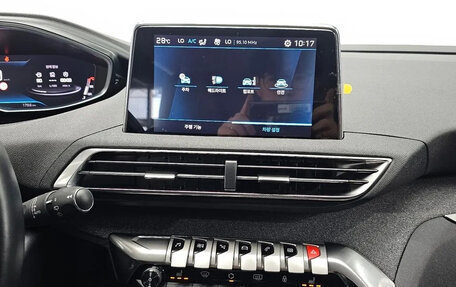 Peugeot 3008 II, 2022 год, 1 747 000 рублей, 11 фотография