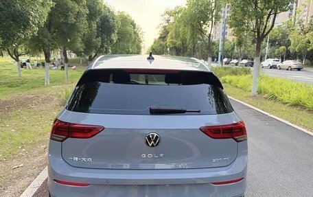 Volkswagen Golf VIII, 2022 год, 1 950 000 рублей, 16 фотография