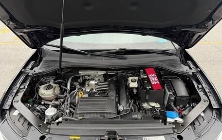 Volkswagen Tiguan II, 2022 год, 2 900 000 рублей, 19 фотография