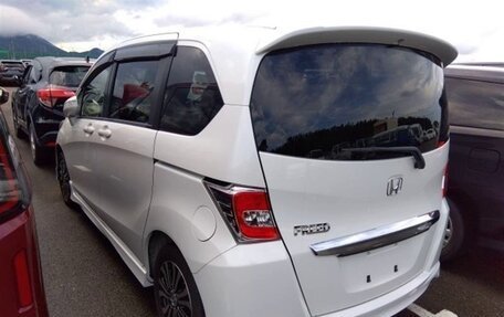 Honda Freed I, 2015 год, 850 000 рублей, 4 фотография