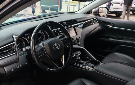 Toyota Camry, 2020 год, 2 300 000 рублей, 12 фотография
