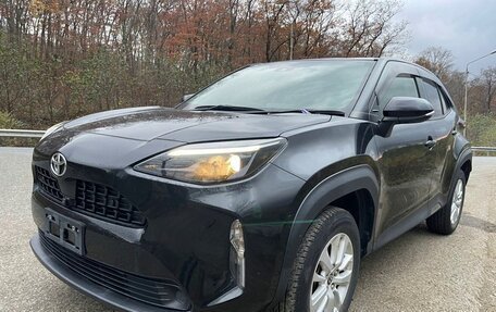 Toyota Yaris Cross, 2021 год, 1 300 000 рублей, 1 фотография