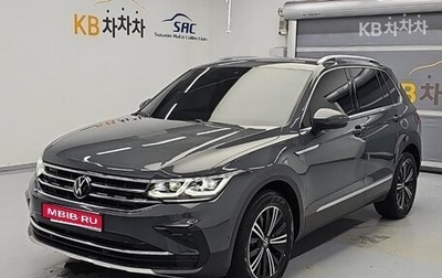 Volkswagen Tiguan II, 2023 год, 2 369 017 рублей, 1 фотография