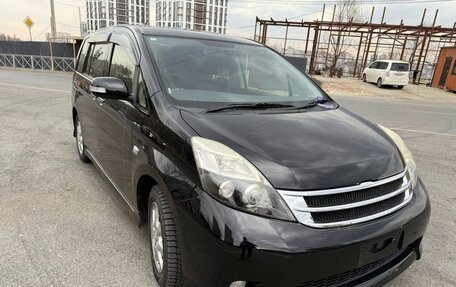 Toyota ISis I, 2015 год, 1 250 000 рублей, 3 фотография