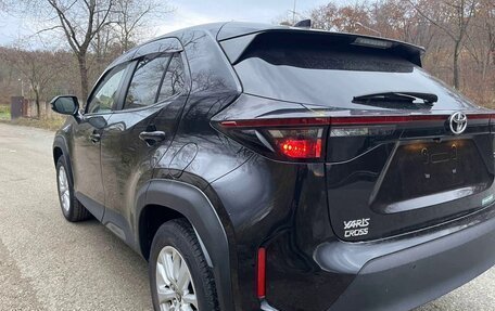Toyota Yaris Cross, 2021 год, 1 300 000 рублей, 6 фотография