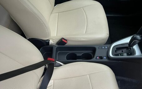 Toyota Yaris Cross, 2021 год, 1 300 000 рублей, 12 фотография
