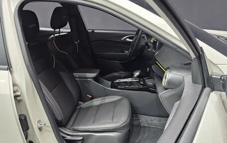 Chevrolet Trax, 2025 год, 1 700 000 рублей, 10 фотография