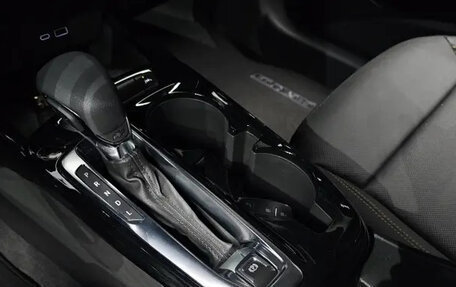Chevrolet Trax, 2025 год, 1 700 000 рублей, 16 фотография