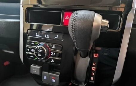 Toyota Roomy I, 2022 год, 840 000 рублей, 19 фотография