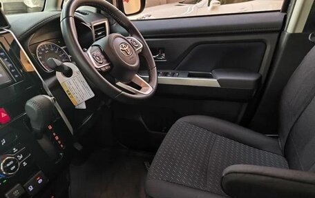 Toyota Roomy I, 2022 год, 840 000 рублей, 25 фотография