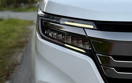 Honda Stepwgn IV, 2019 год, 2 590 000 рублей, 10 фотография