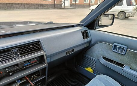 Nissan Bluebird VIII, 1988 год, 99 000 рублей, 12 фотография
