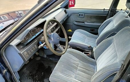 Nissan Bluebird VIII, 1988 год, 99 000 рублей, 11 фотография