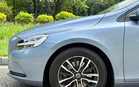Volvo V40 II рестайлинг, 2019 год, 1 080 000 рублей, 5 фотография