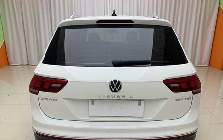 Volkswagen Tiguan II, 2022 год, 1 790 000 рублей, 5 фотография