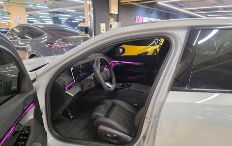 BMW 5 серия, 2025 год, 7 390 000 рублей, 6 фотография