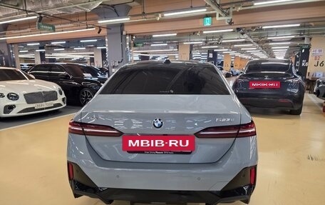 BMW 5 серия, 2025 год, 7 390 000 рублей, 5 фотография