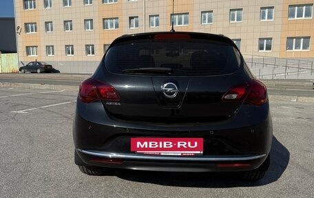 Opel Astra J, 2013 год, 931 500 рублей, 3 фотография