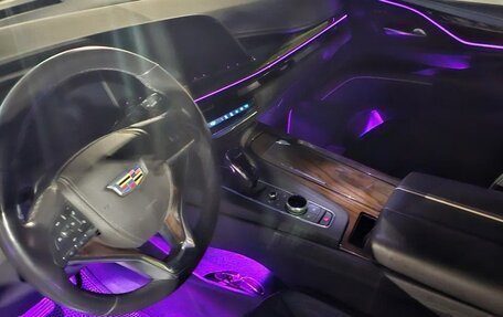 Cadillac Escalade V, 2023 год, 11 000 000 рублей, 16 фотография