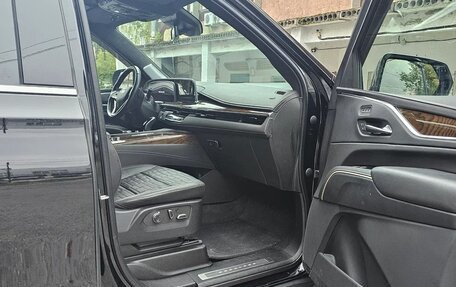 Cadillac Escalade V, 2023 год, 11 000 000 рублей, 20 фотография
