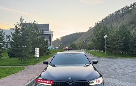 BMW 5 серия, 2021 год, 5 555 000 рублей, 3 фотография