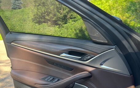 BMW 5 серия, 2021 год, 5 555 000 рублей, 17 фотография
