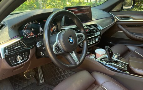 BMW 5 серия, 2021 год, 5 555 000 рублей, 19 фотография