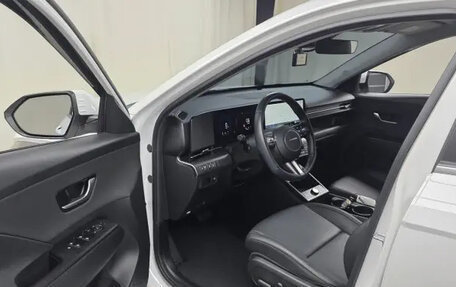 Hyundai Kona, 2023 год, 1 800 000 рублей, 6 фотография