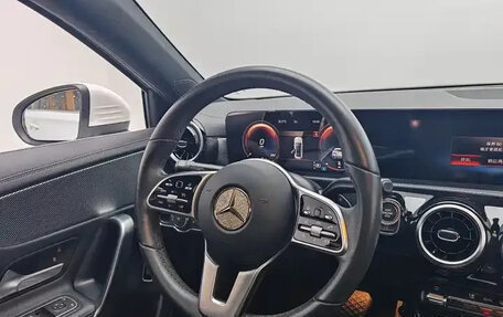 Mercedes-Benz A-Класс, 2022 год, 1 780 000 рублей, 13 фотография