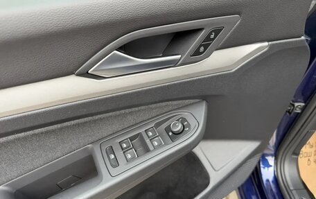 Volkswagen Golf VIII, 2022 год, 2 072 000 рублей, 13 фотография