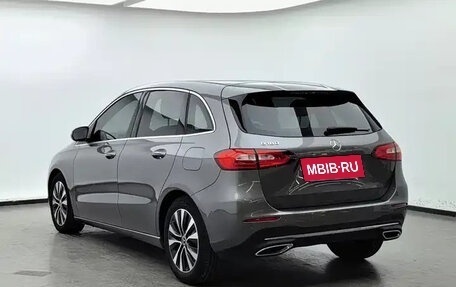 Mercedes-Benz B-Класс, 2021 год, 1 700 000 рублей, 4 фотография