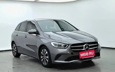 Mercedes-Benz B-Класс, 2021 год, 1 700 000 рублей, 8 фотография