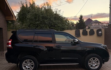 Toyota Land Cruiser Prado 150 рестайлинг 2, 2016 год, 3 800 000 рублей, 7 фотография