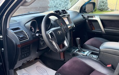 Toyota Land Cruiser Prado 150 рестайлинг 2, 2016 год, 3 800 000 рублей, 18 фотография