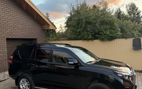 Toyota Land Cruiser Prado 150 рестайлинг 2, 2016 год, 3 800 000 рублей, 8 фотография