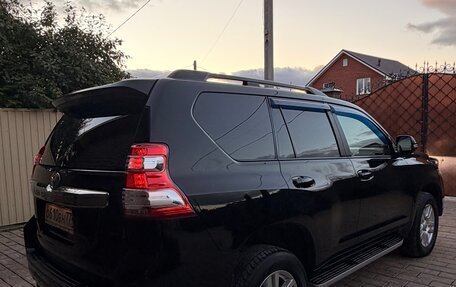 Toyota Land Cruiser Prado 150 рестайлинг 2, 2016 год, 3 800 000 рублей, 10 фотография