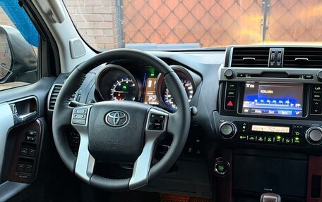 Toyota Land Cruiser Prado 150 рестайлинг 2, 2016 год, 3 800 000 рублей, 20 фотография