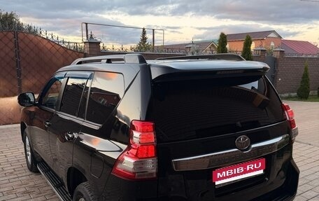 Toyota Land Cruiser Prado 150 рестайлинг 2, 2016 год, 3 800 000 рублей, 12 фотография