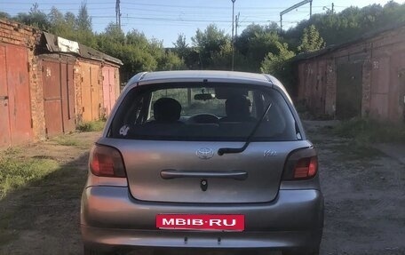 Toyota Vitz, 2002 год, 260 000 рублей, 3 фотография